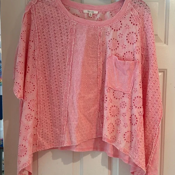 Oli & Hali Women's Pink Eyelet Top NWOT oversized - Picture 1 of 3